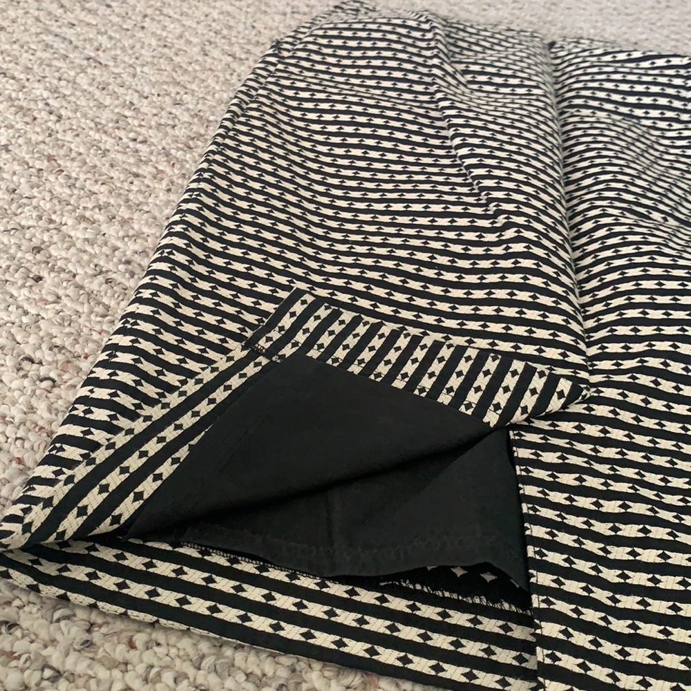NWOT Pencil Skirt with Pockets - Picture 7 of 8
